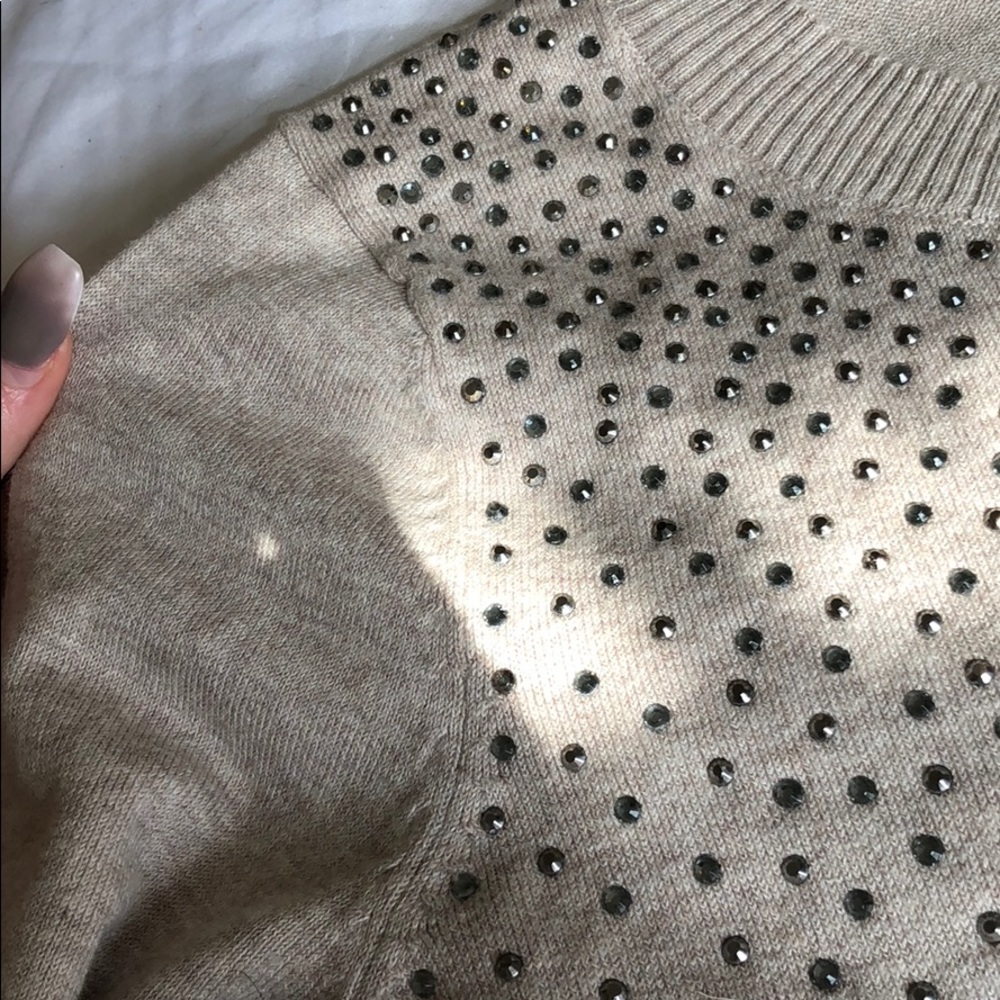 Sweater - Picture 2 of 4